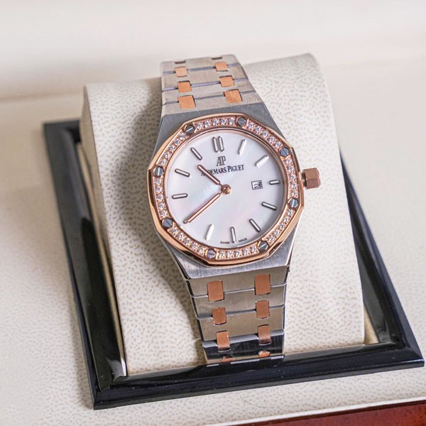 Audemars Piguet Royal OAK Rose Gold Case & White Dial with Diamonds (Copy)