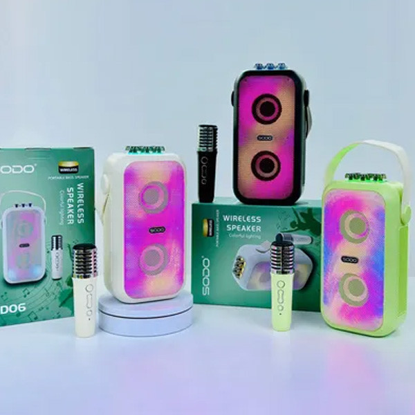 OEM RGB Colorful Bluetooth Speaker Wireless Microphone Audio Model No. SD06