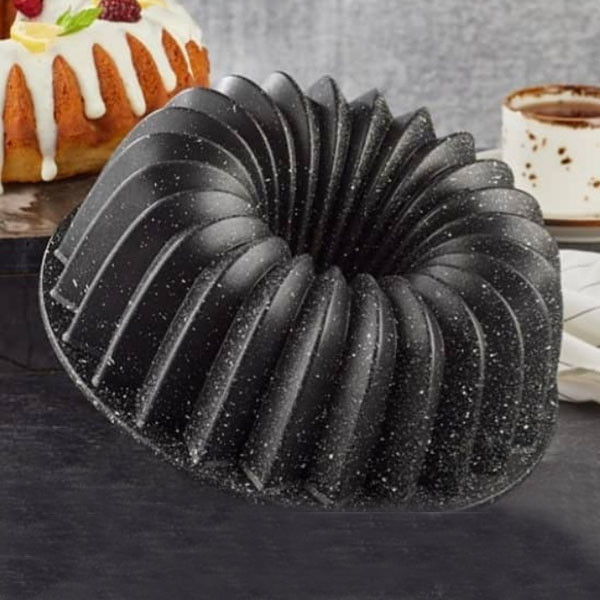 Non-Stick Black Color Aluminum Cake Form with a Cone