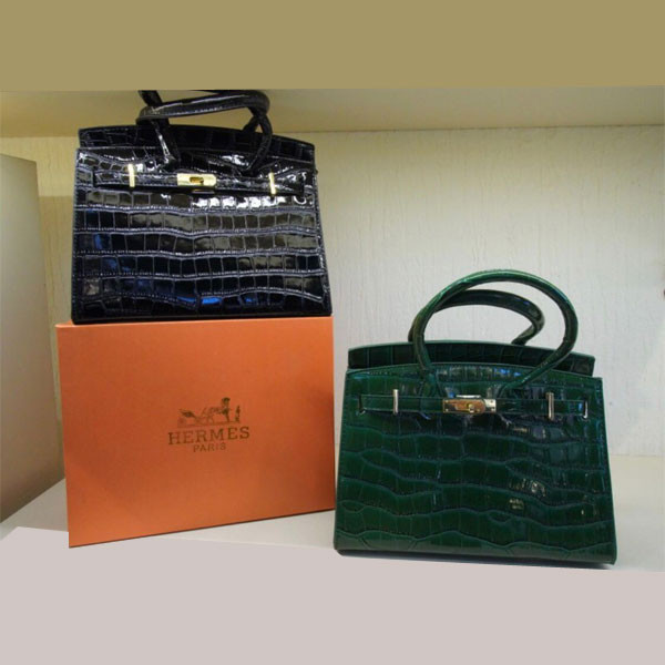 Hermes Paris Birkin (Type) Women Handbag Crocodile Leather in Green & Black Color