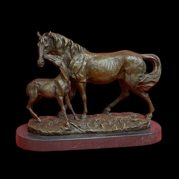Bronze Sculpture Representing a Horse with its Baby, Marble Based