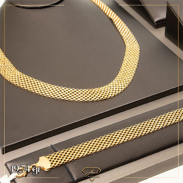 Gold Necklaces 14K - 24K in Various Designs for Women
