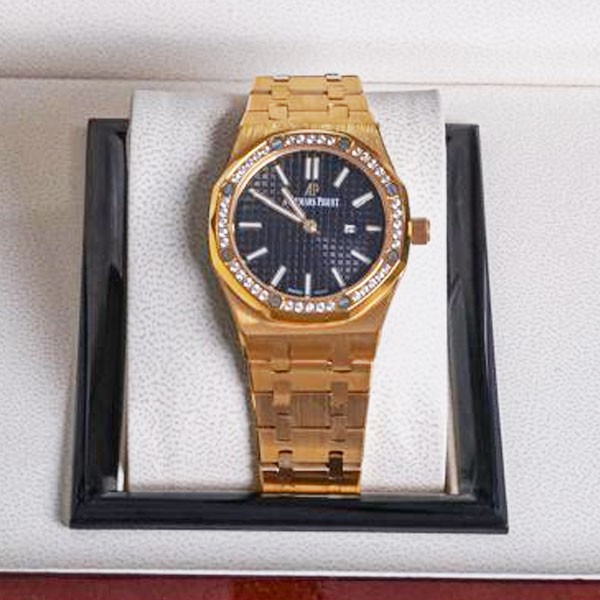 Audemars Piguet Royal OAK Rose Gold Case & Blue Dial with Diamonds & Golden Stainless Steel Strap (Copy)
